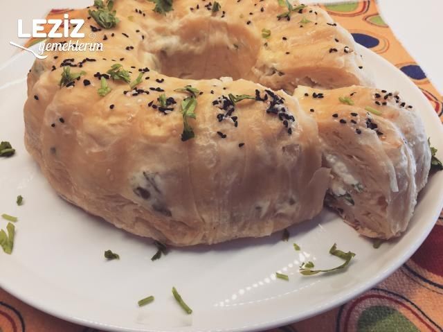 Kek Kalıbında Börek