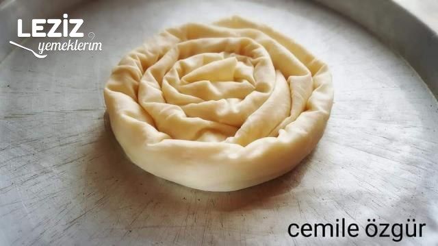 Hazır Yufkadan Patatesli Börek
