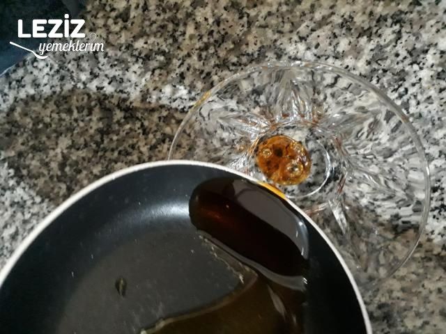 Yalancı Krem Karamel Tarifi (En Kolay Hâliyle)