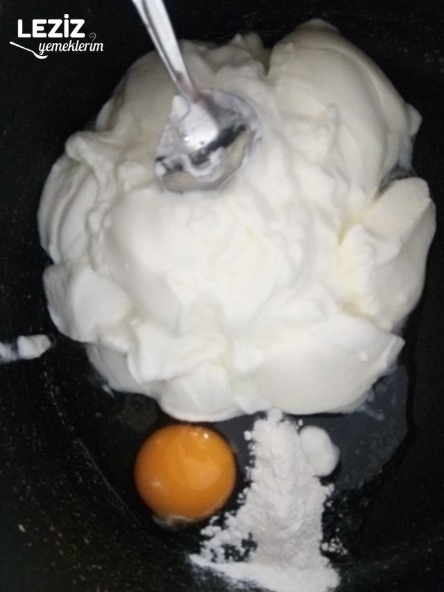 Yoğurtlu Nohutlu Yarma Çorbası