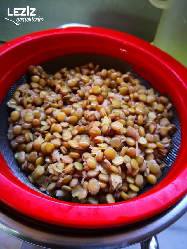 Şehriyeli Yeşil Mercimek Çorbası (Anadolu Dan Nefis Bir Lezzet)