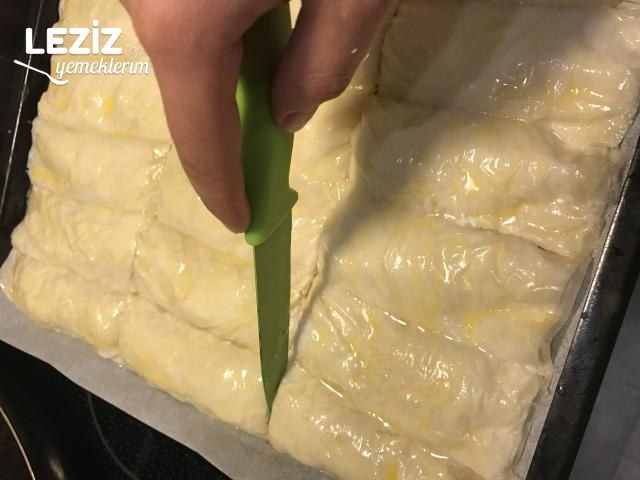 Baklavalık Yufkadan Sodalı Çıtır Börek