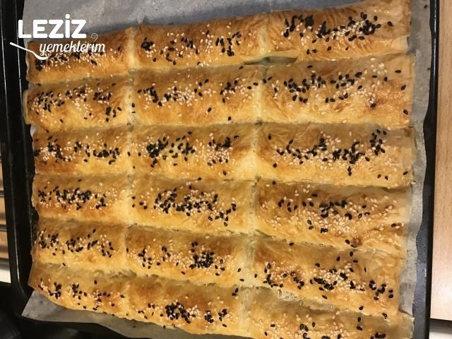 Baklavalık Yufkadan Sodalı Çıtır Börek