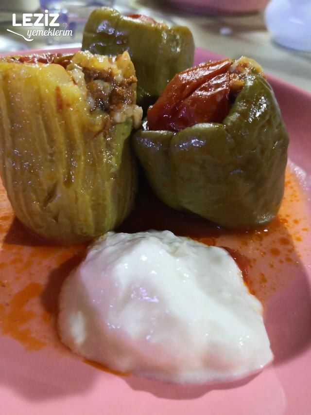 Kıymalı Kabak Biber Dolması