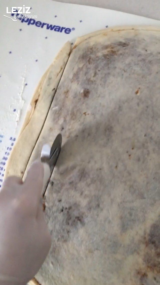 Cevizli Haşhaşlı Burma Çörek