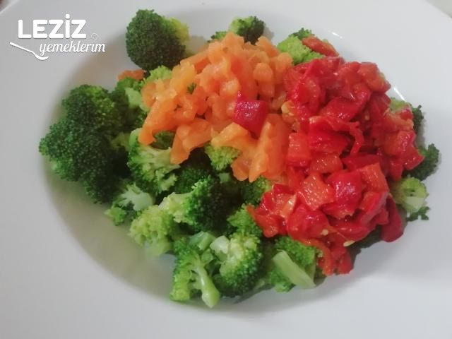 Zeytinyağlı Brokoli Salatası