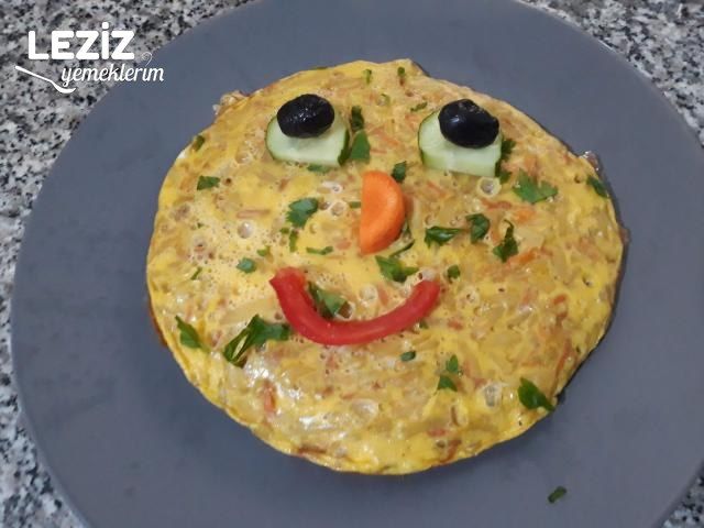 Patatesli Havuçlu Omlet (Çocuklara Özel Kahvaltılık)