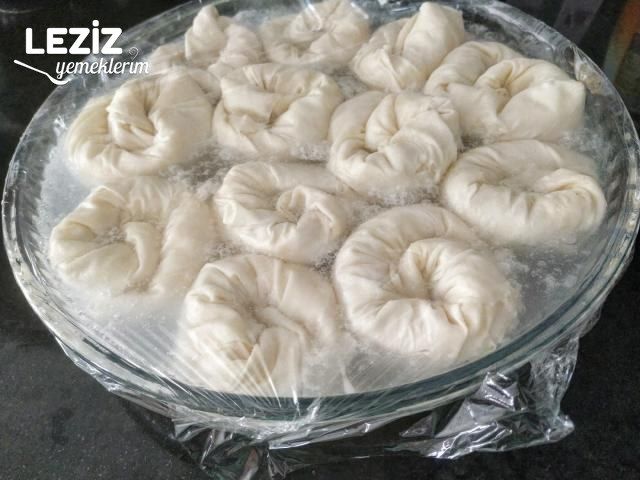 Yalancı Boyoz Böreği Tarifi