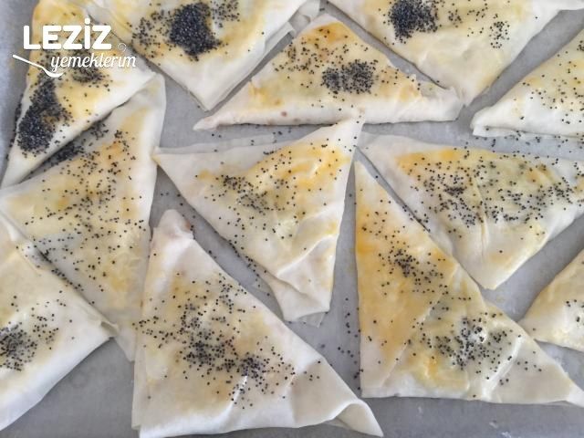 Ispanaklı Peynirli Ve De Sodalı Muska Börek