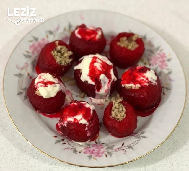 Cevizli Kaymaklı Elma Tatlısı