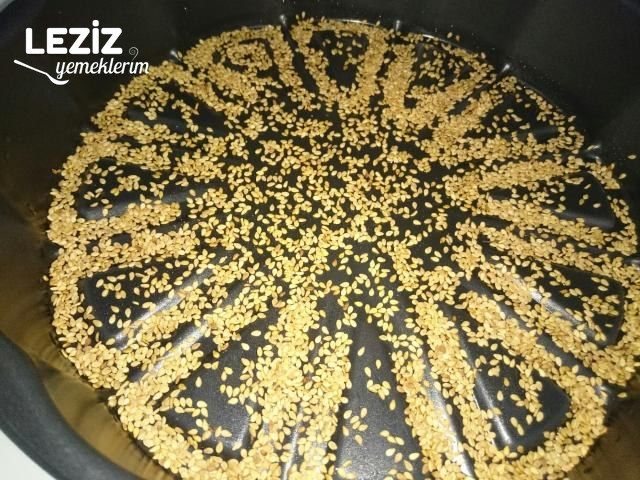 Nefis Tahinli Kek