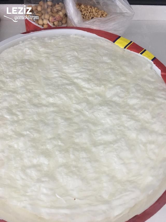 Ramazana Özel Fındıklı Güllaç Tarifi
