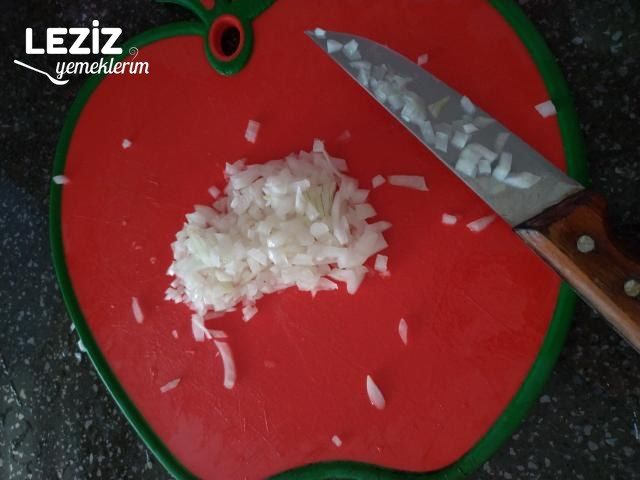 Evde Kıymalı Pide