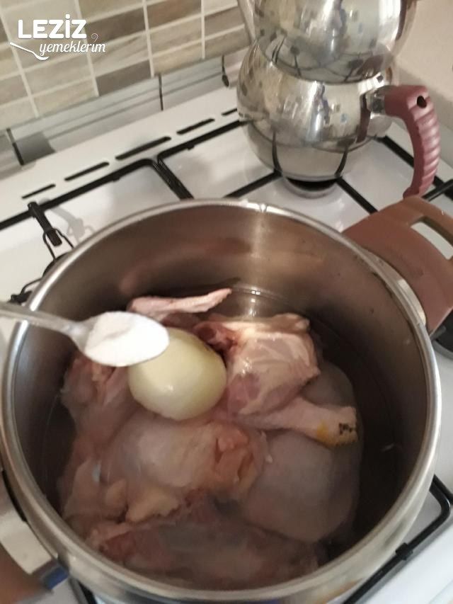 Fırında Patatesli Tavuk Yapımı