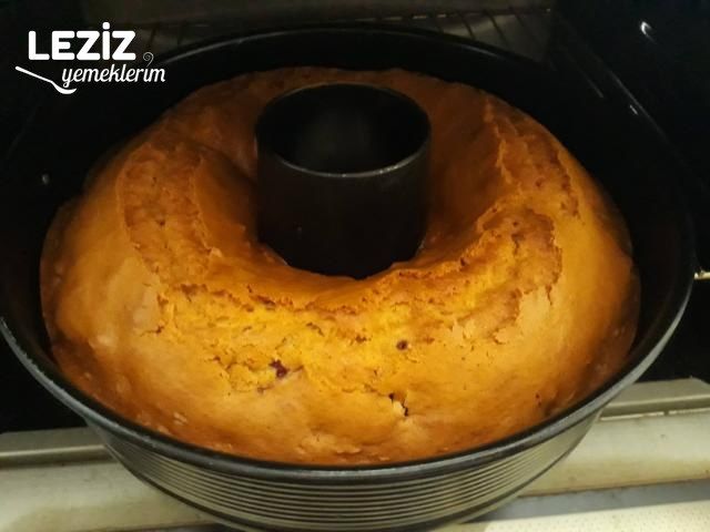 Çilekli Kek Yapımı