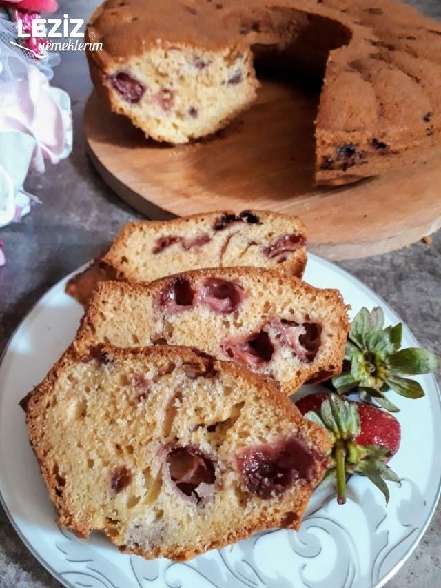 Çilekli Kek Yapımı
