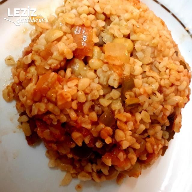Patlıcanlı Nohutlu Bulgur Pilavı