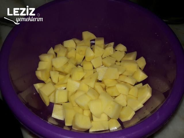 Etli Patates Yemeği Nasıl Yapılır