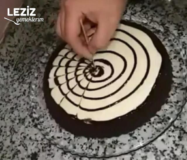 Muhallebili Tart Kek (Püf Noktaları İle)