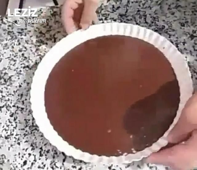 Muhallebili Tart Kek (Püf Noktaları İle)