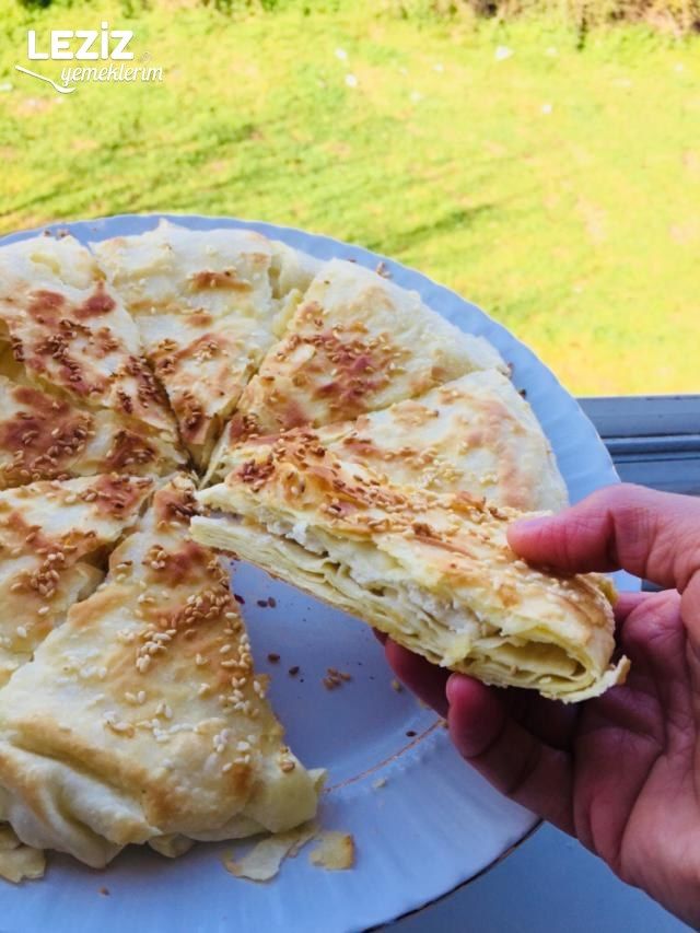 Su Böreği Tadında Kolay Tava Böreği