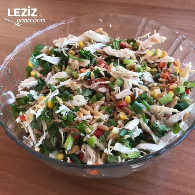 Tavuklu Şehriye Salatası Tarifi Nasıl Yapılır