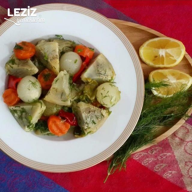 Arpacık Soğanlı Enginar Yemeği