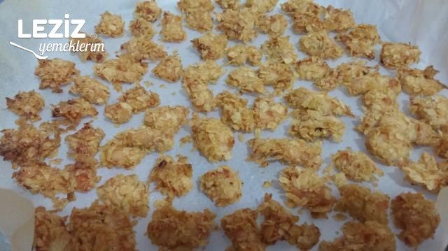 Fırında 2 Malzemeli Pratik Tavuk Nugget Tarifi