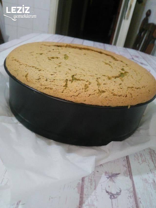 Ispanaklı Krokanlı Pasta