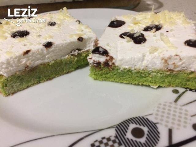 Ispanaklı Yaş Pasta Tarifi