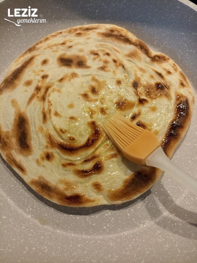 Kat Kat Ayrılan Sütlü Katmer