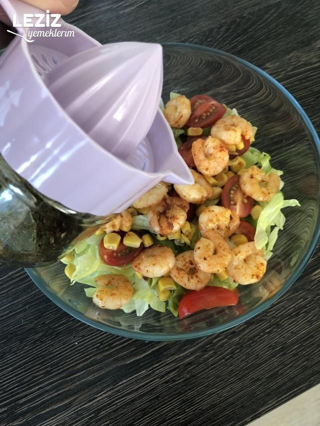 Karidesli Salata