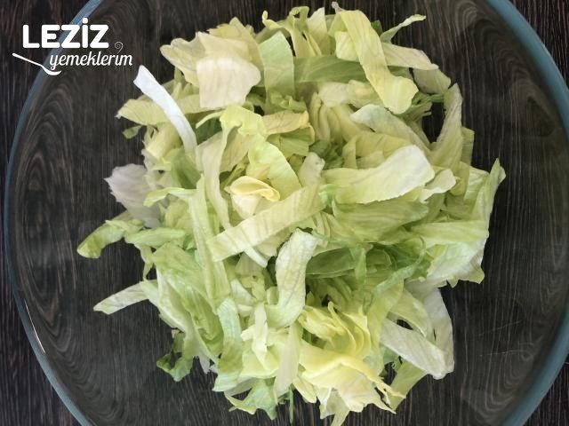 Karidesli Salata