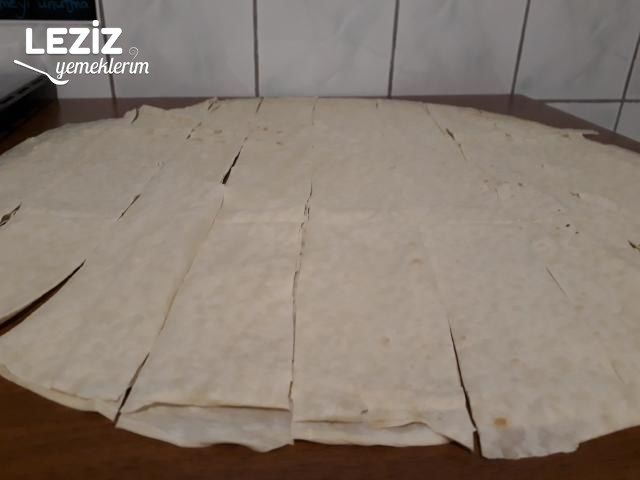 Peynirli Çıtır Muska Böreği