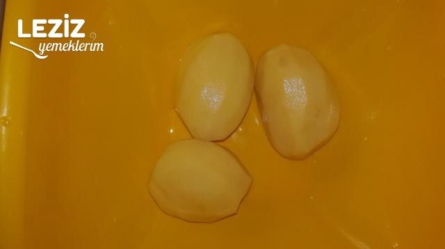 Patatesli Kaşarlı Omlet