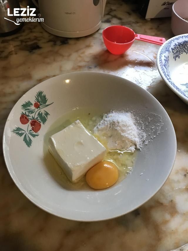 Acıbademli  Tart