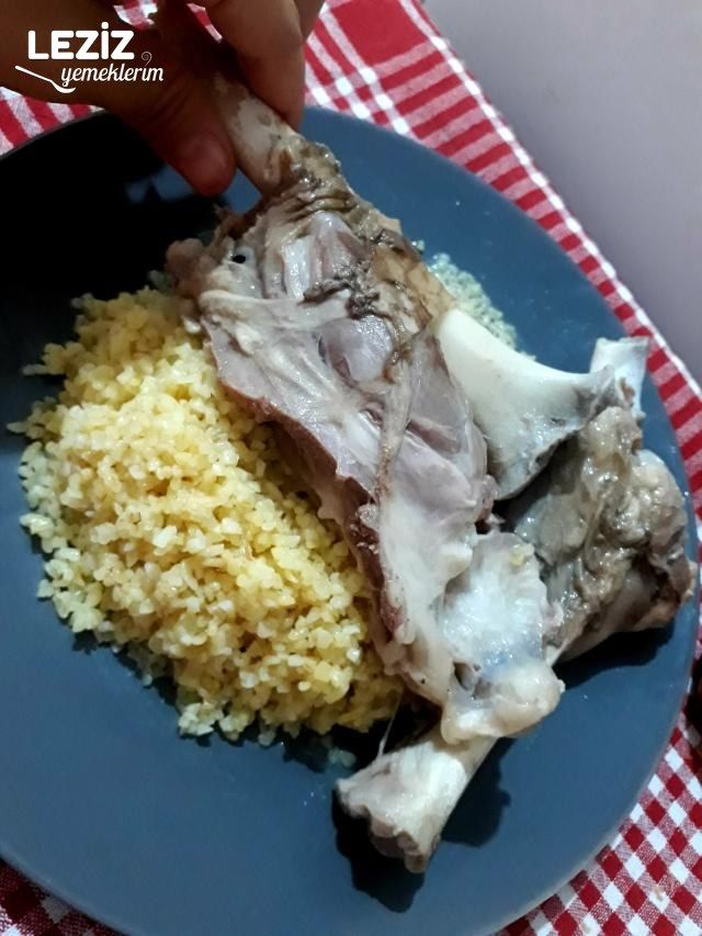 Lokum Gibi Incik Haşlama Ve Çok Lezzetli Sade Bulgur Pilavı