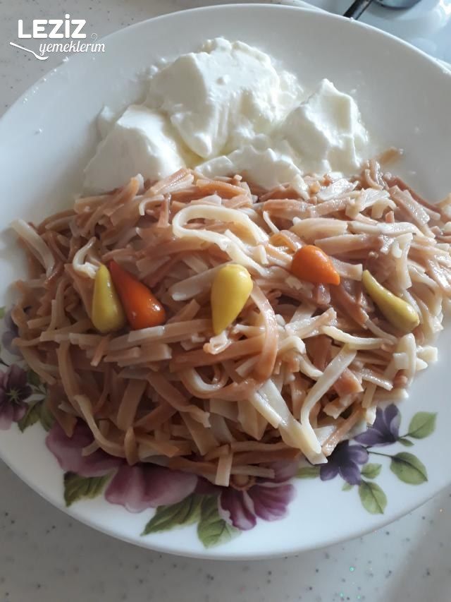 Erişteli Makarna
