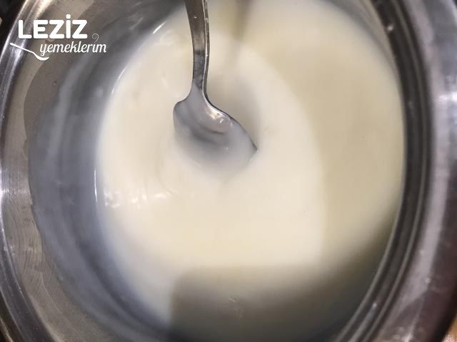 Karamel Soslu Muhallebi (Yumurtasız)