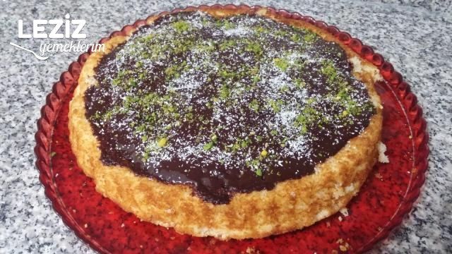 Soslu Tart Kek