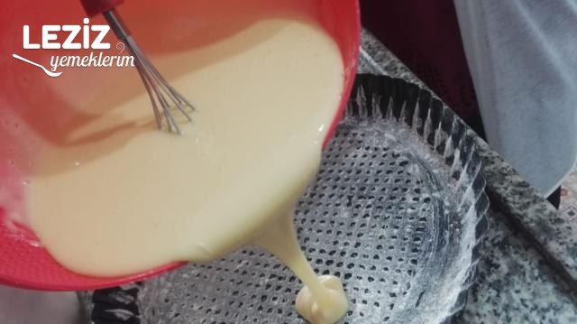 Soslu Tart Kek