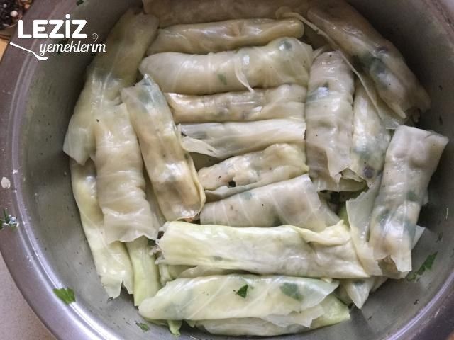 Zeytinyağlı Lahana Sarması Tarifi