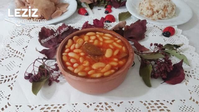 Düdüklüde Sucuklu Kuru Fasülye Tarifi