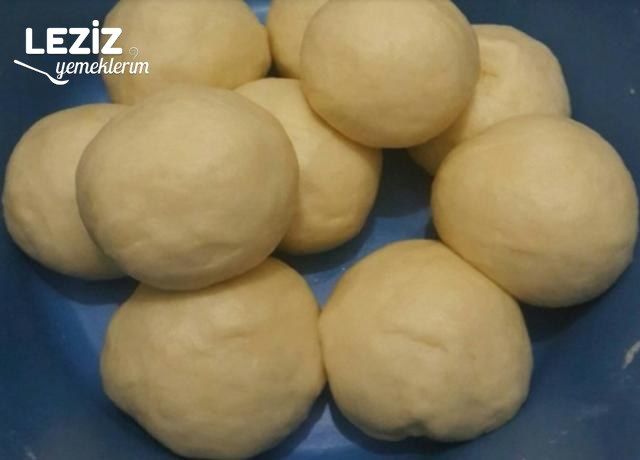 El Açması Patatesli Kol Böreği