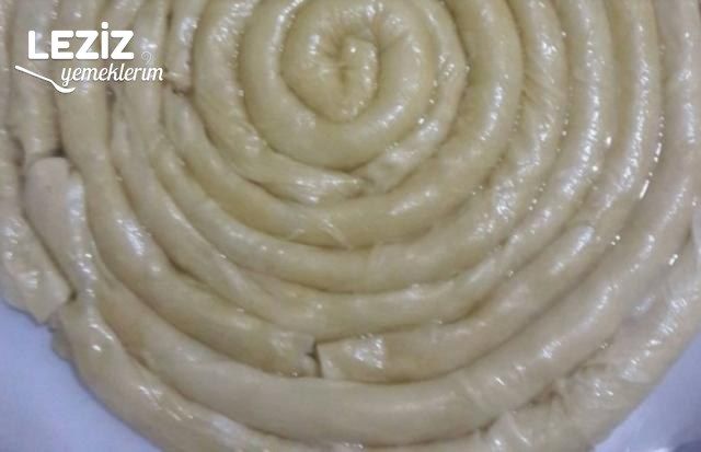El Açması Patatesli Kol Böreği
