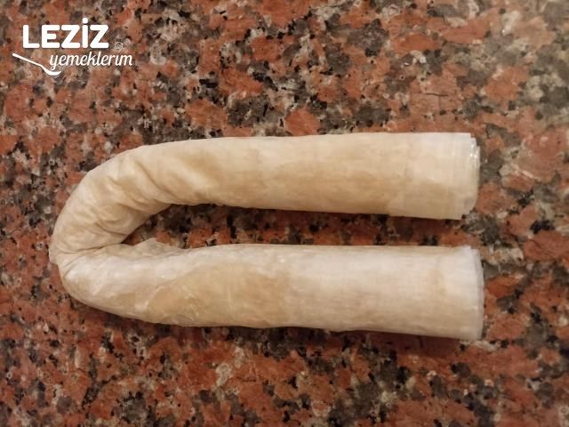 Sarıyer Böreği Nasıl Yapılır