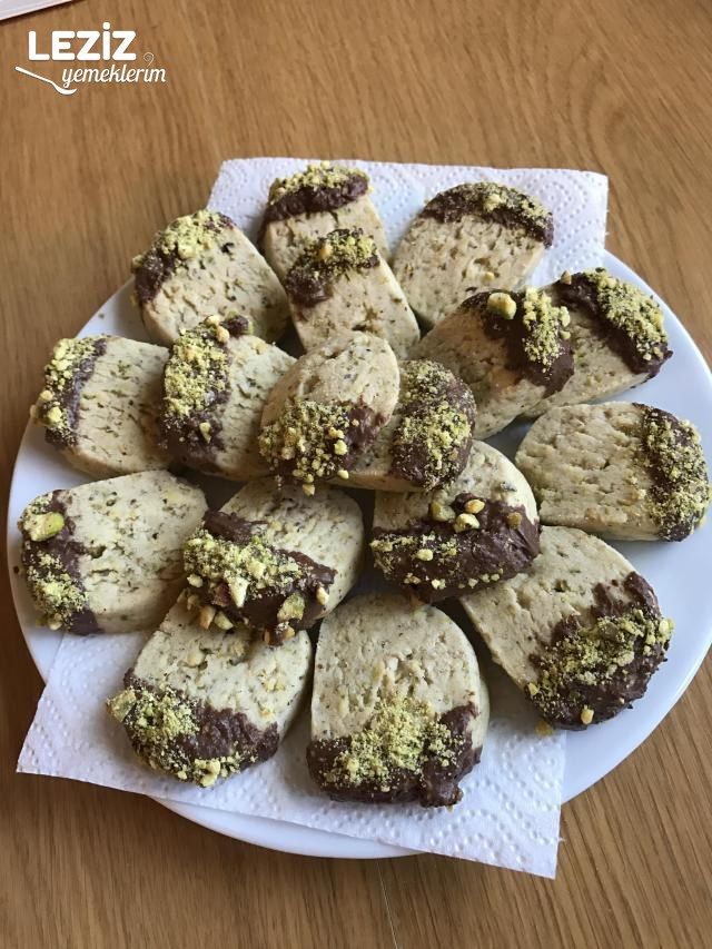 Yeşil Fıstıklı Rulo Kurabiye