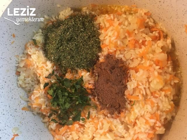 Havuçlu Zeytinyağlı Biber Dolması