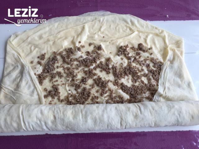 Kıymalı Rulo Börek