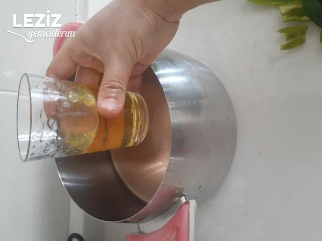 Yağlı Biber Turşusu (Ertesi Güne Hazır)